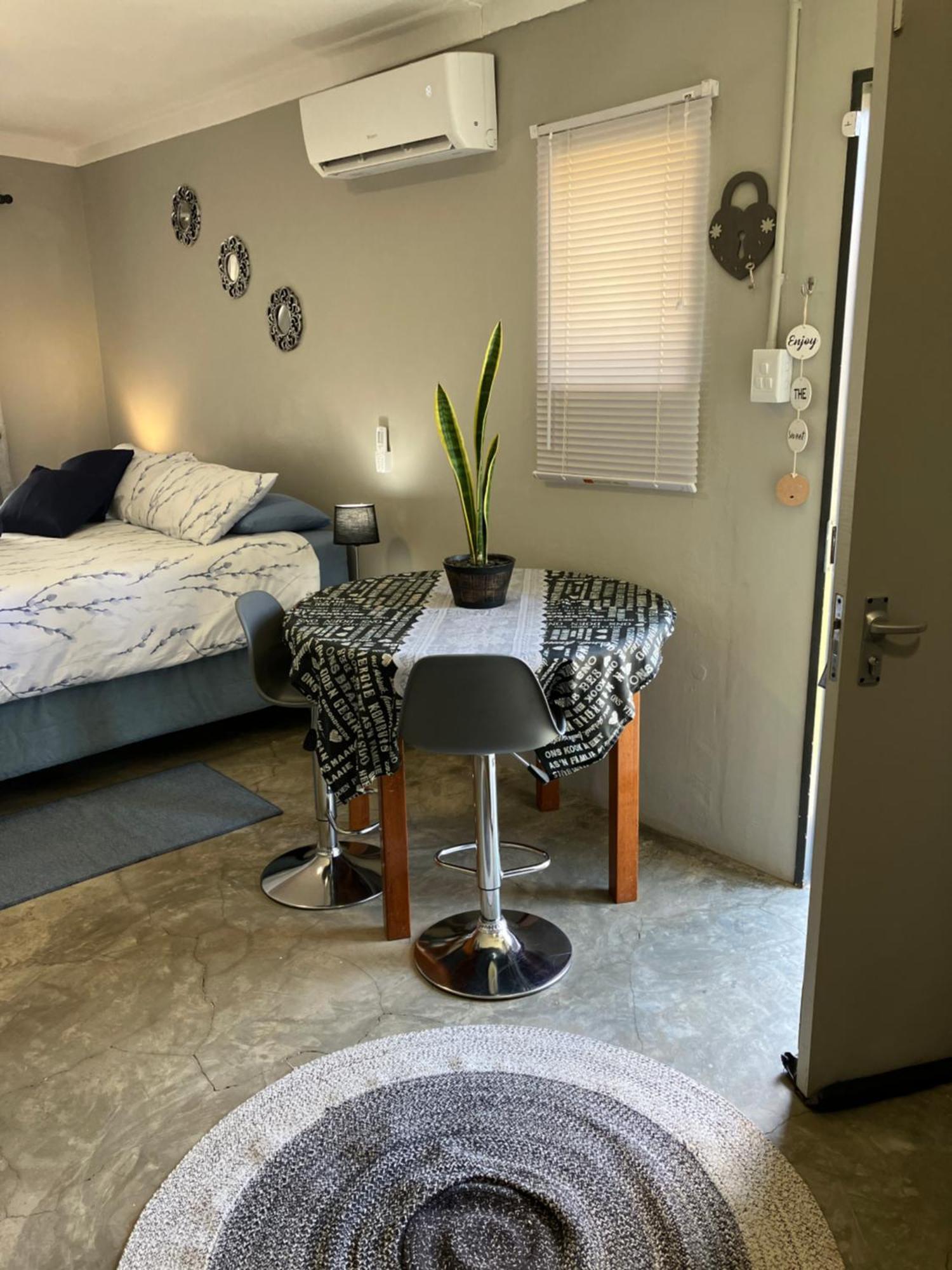 Stellies Accommodation - Room 1 Keetmanshoop Exterior foto
