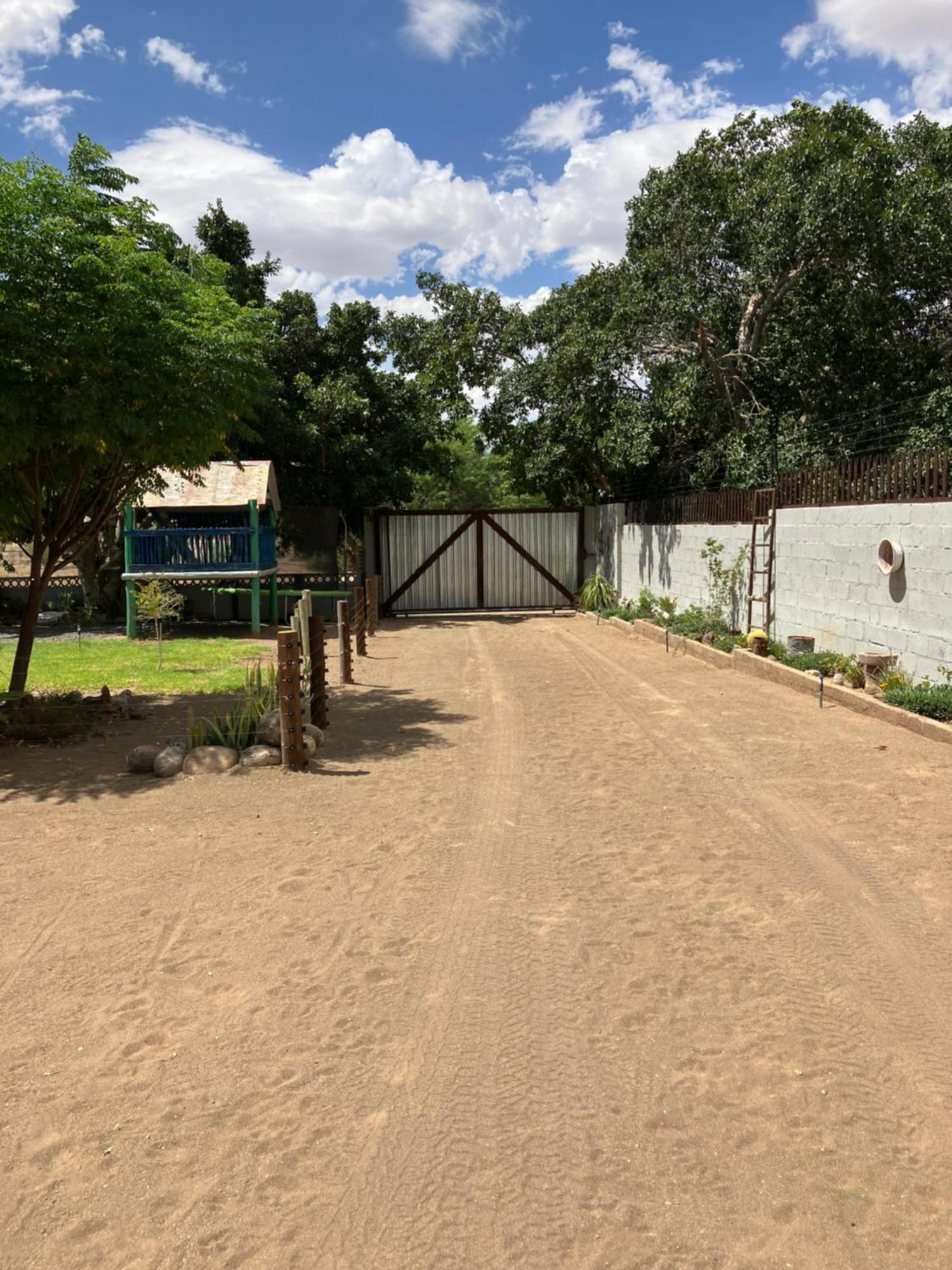 Stellies Accommodation - Room 1 Keetmanshoop Exterior foto